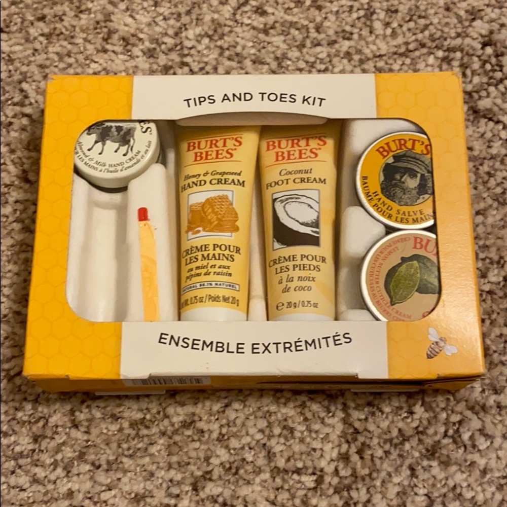 Burt's Bees Tips and Toes Kit
